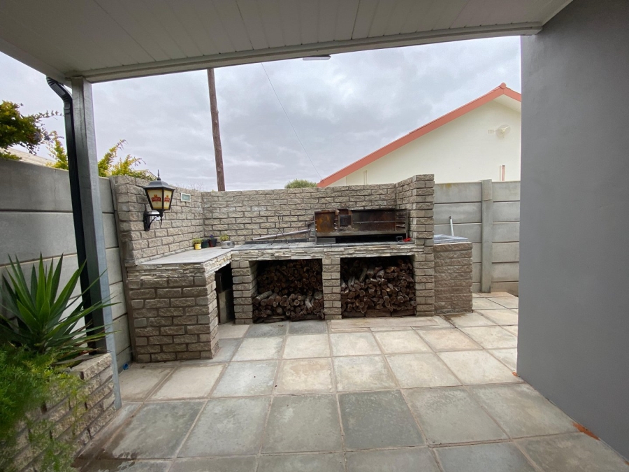 3 Bedroom Property for Sale in Vredendal Western Cape